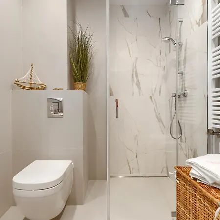 Your Holidays Euronia 米兹多洛杰