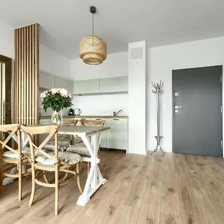 Your Holidays Euronia Apartament *