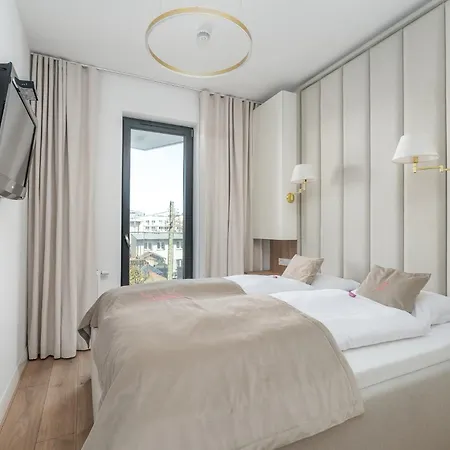 Your Holidays Euronia 米兹多洛杰