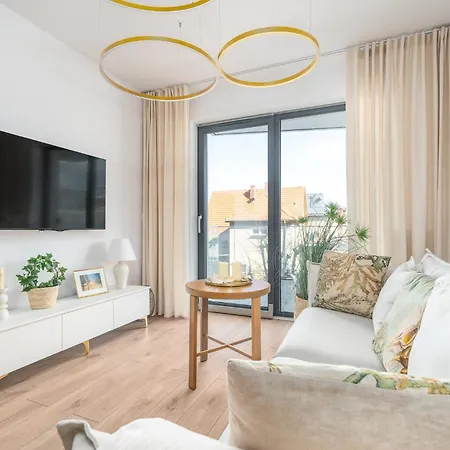 Your Holidays Euronia Apartament *